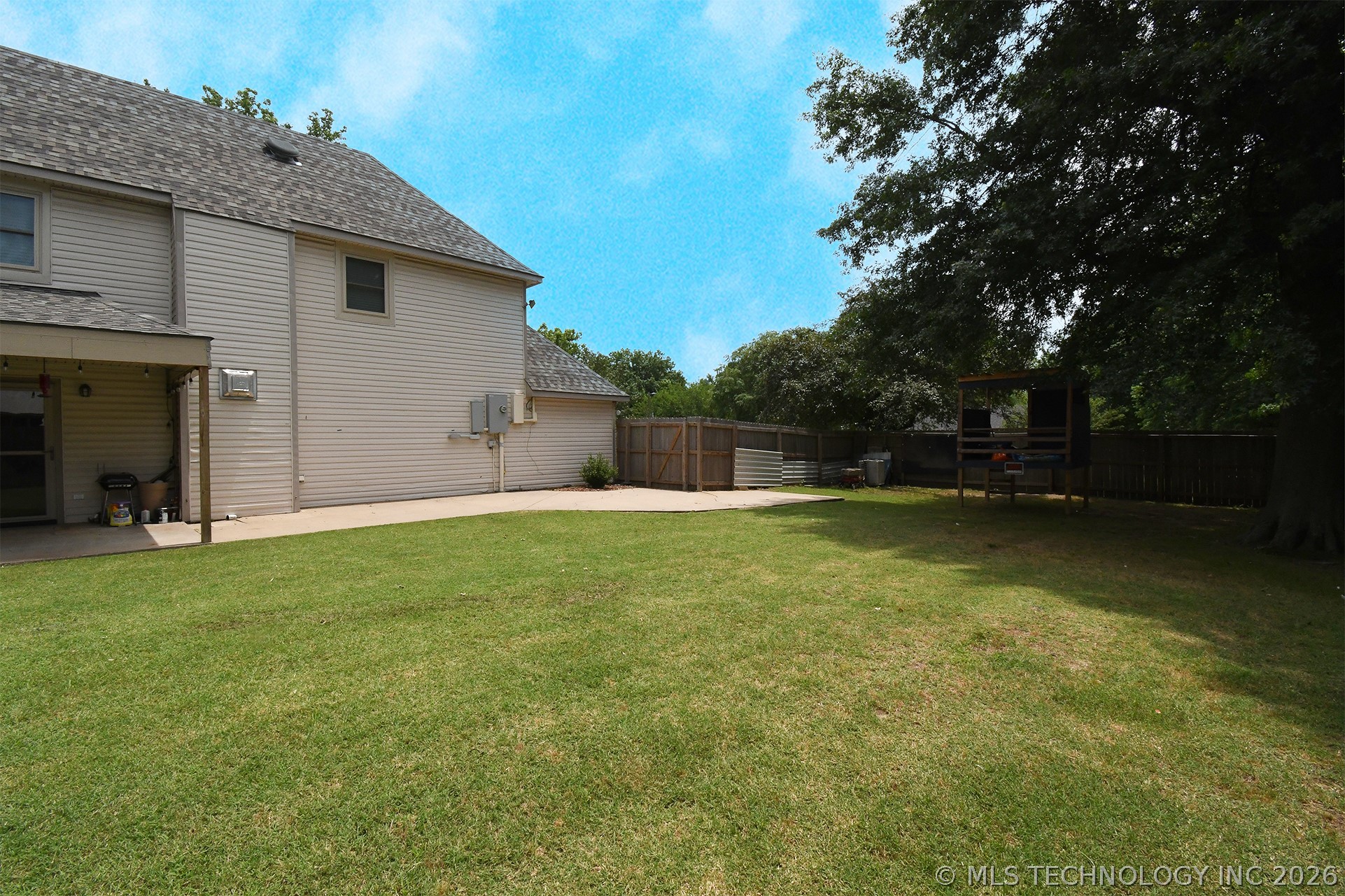1508 N 3rd Avenue Warner OK 74469