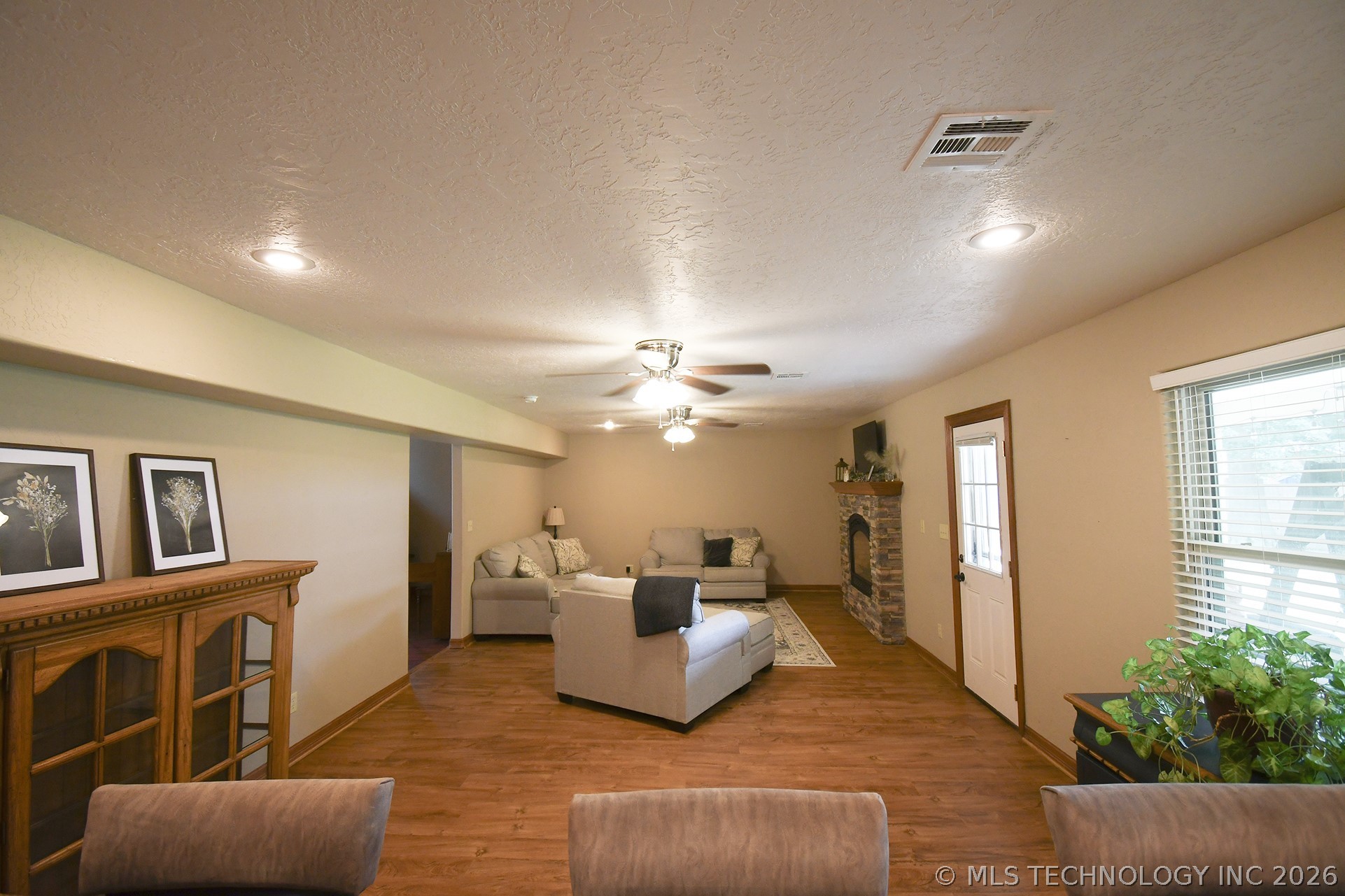 1508 N 3rd Avenue Warner OK 74469