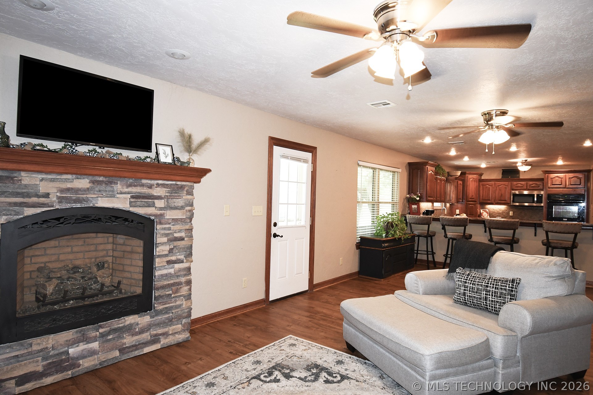 1508 N 3rd Avenue Warner OK 74469