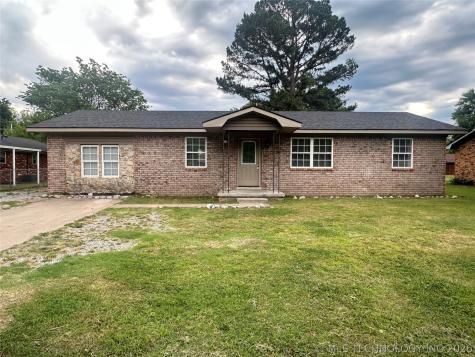 604 S 1st Street Henryetta OK 74437