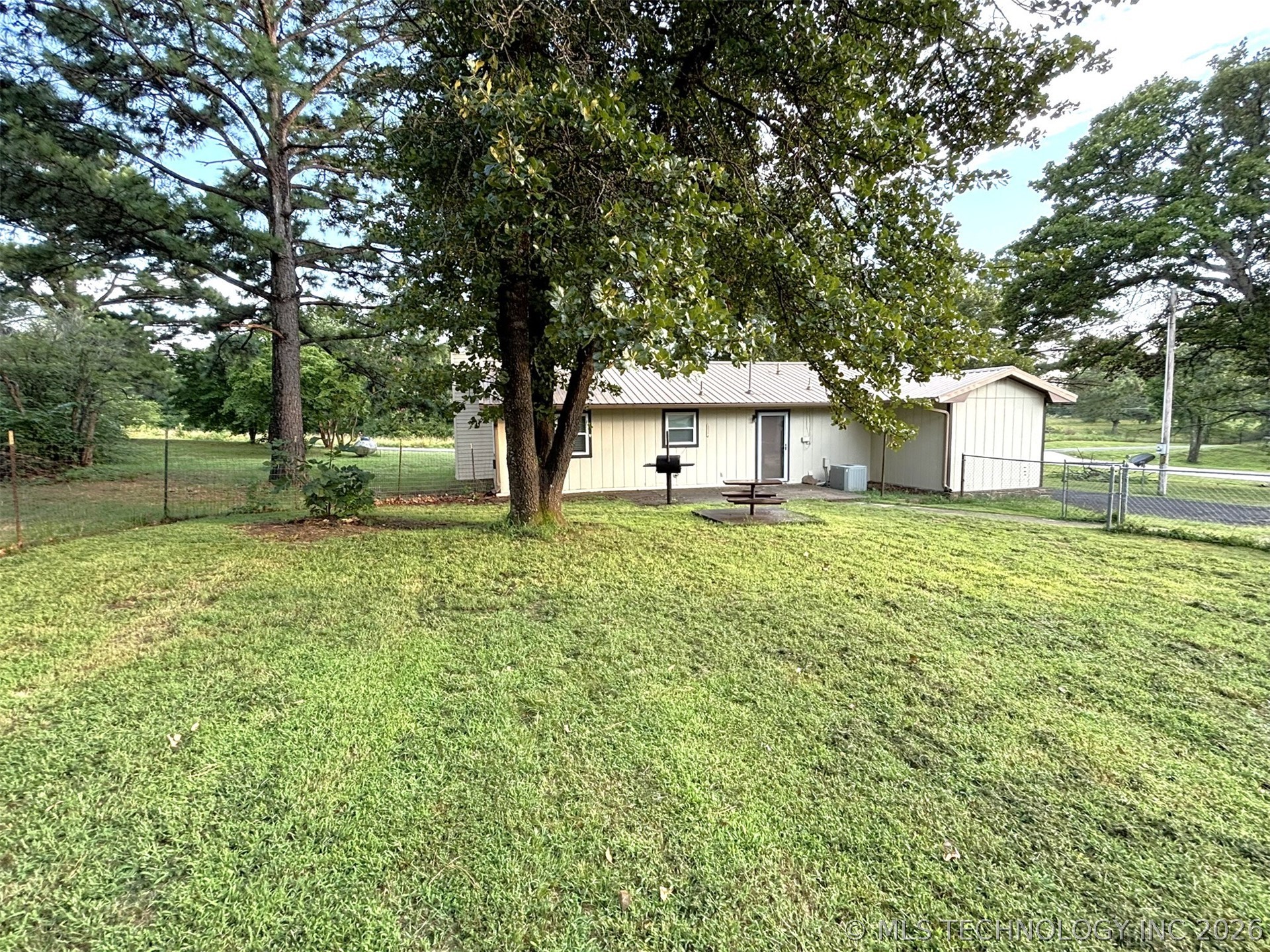 415641 E 1094 Eufaula OK 74426