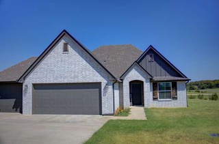 2420 W King Lane Claremore OK 74019