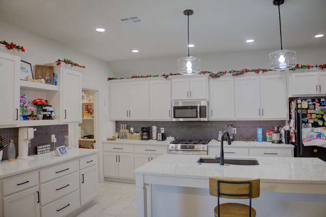 2420 W King Lane Claremore OK 74019