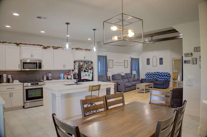 2420 W King Lane Claremore OK 74019