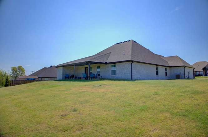 2420 W King Lane Claremore OK 74019