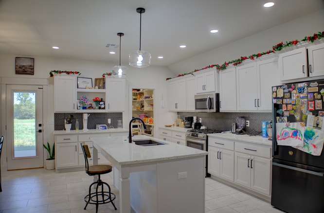 2420 W King Lane Claremore OK 74019