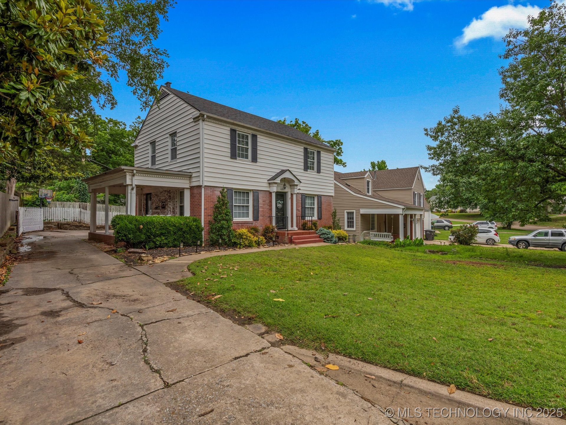 1629 Dewey Avenue Bartlesville OK 74003