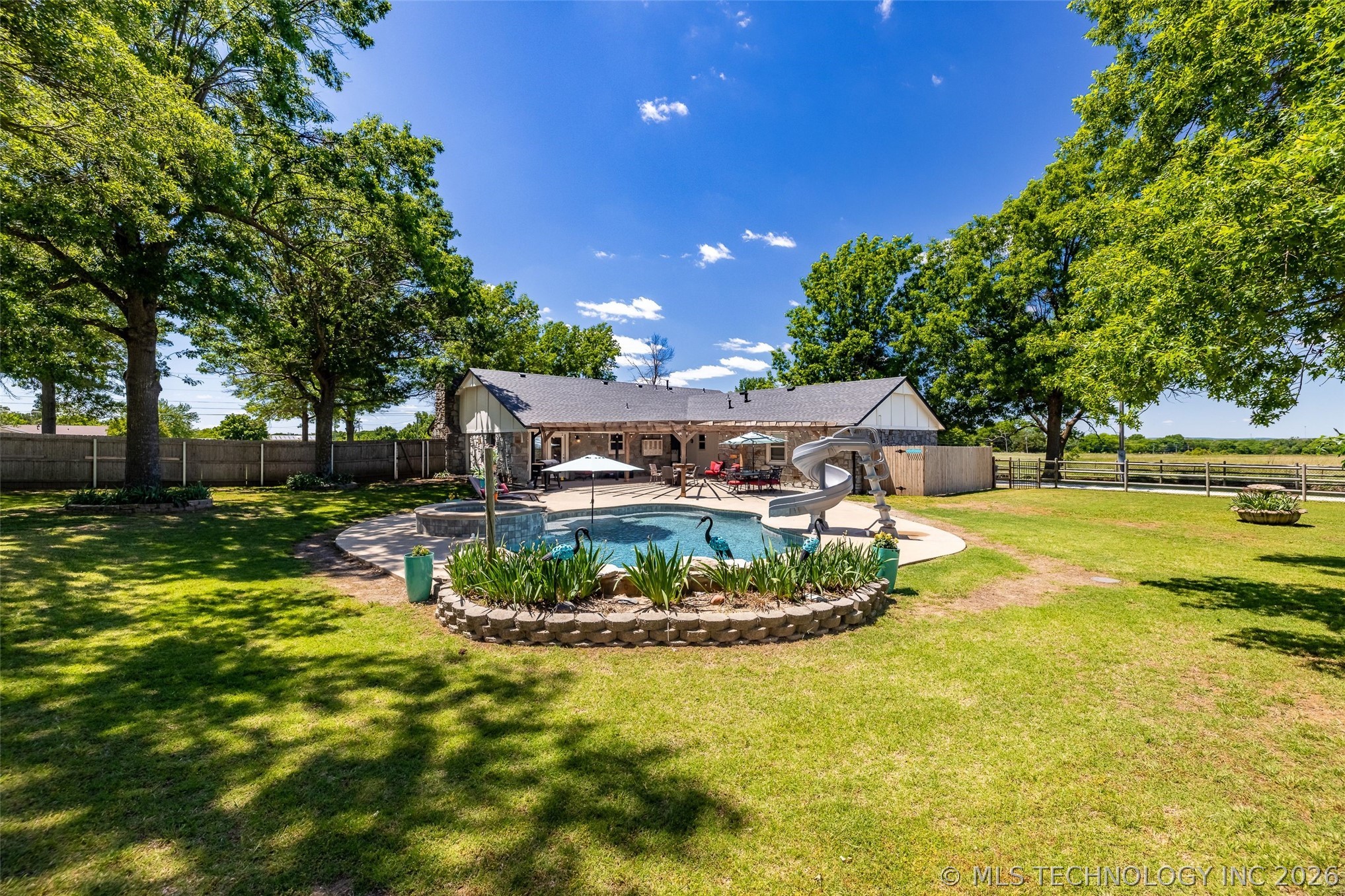 8503 E 136th Street Collinsville OK 74021