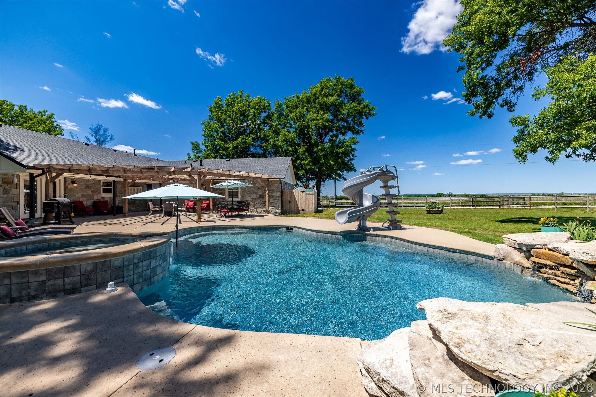 8503 E 136th Street Collinsville OK 74021