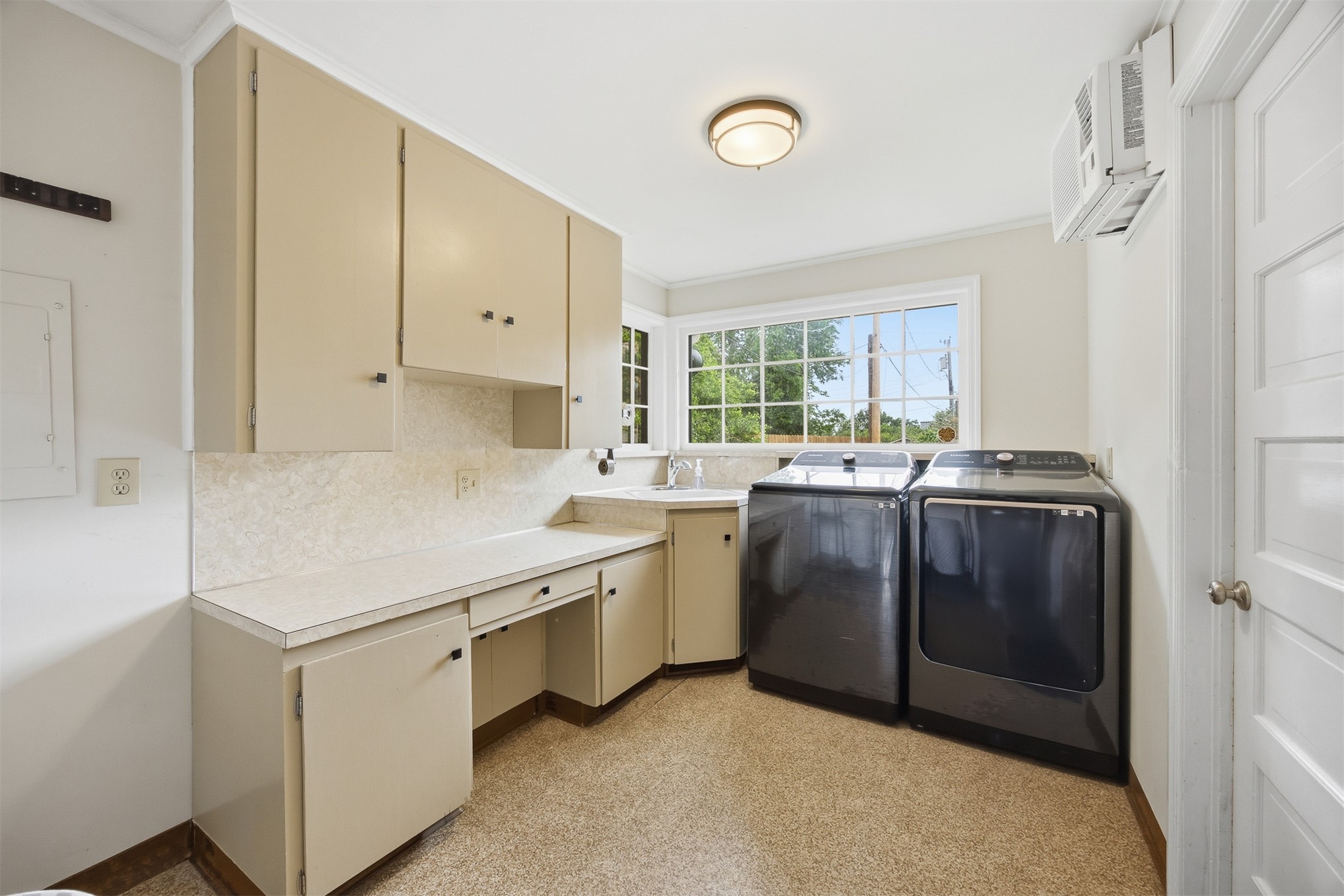 1804 S Delaware Avenue Tulsa OK 74104