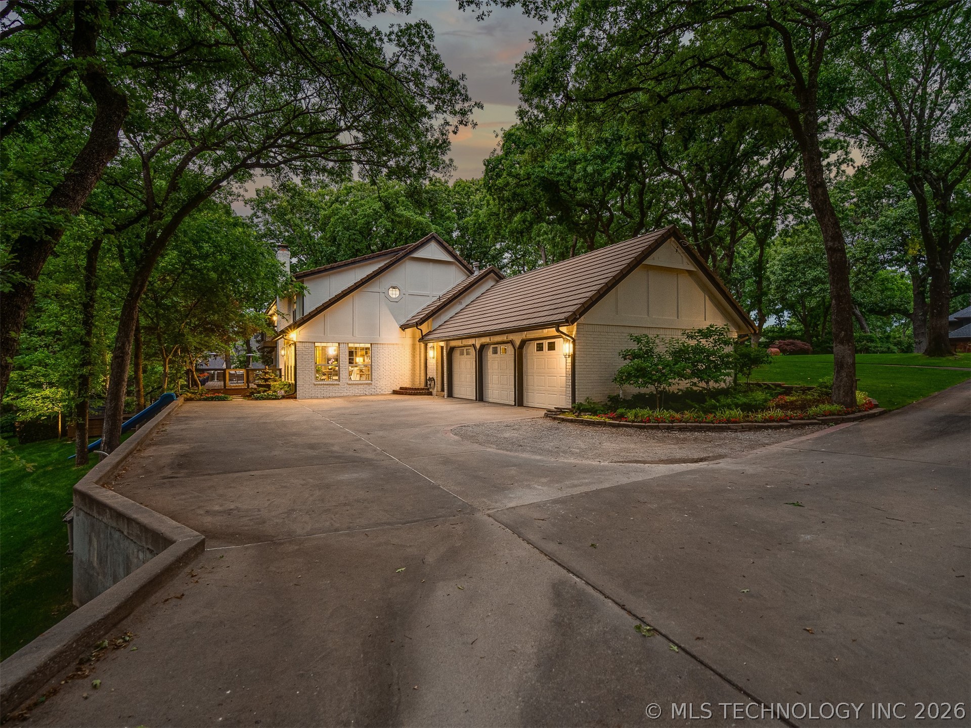 4984 E 114th Place Tulsa OK 74137