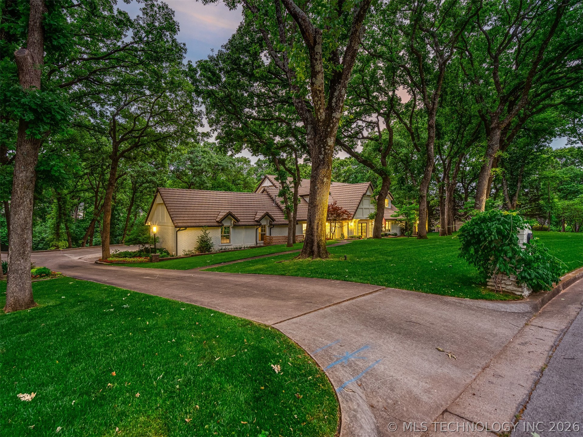 4984 E 114th Place Tulsa OK 74137