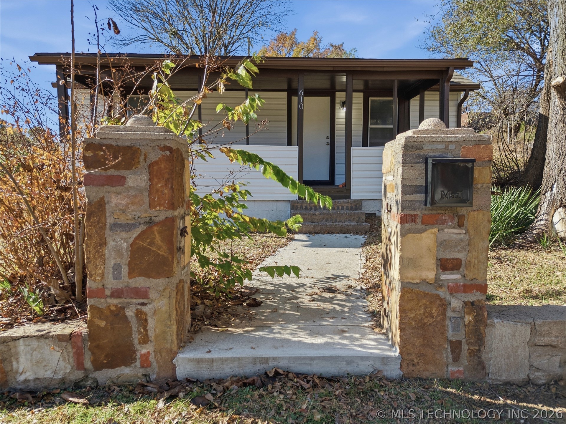610 N Grant Avenue Sand Springs OK 74063