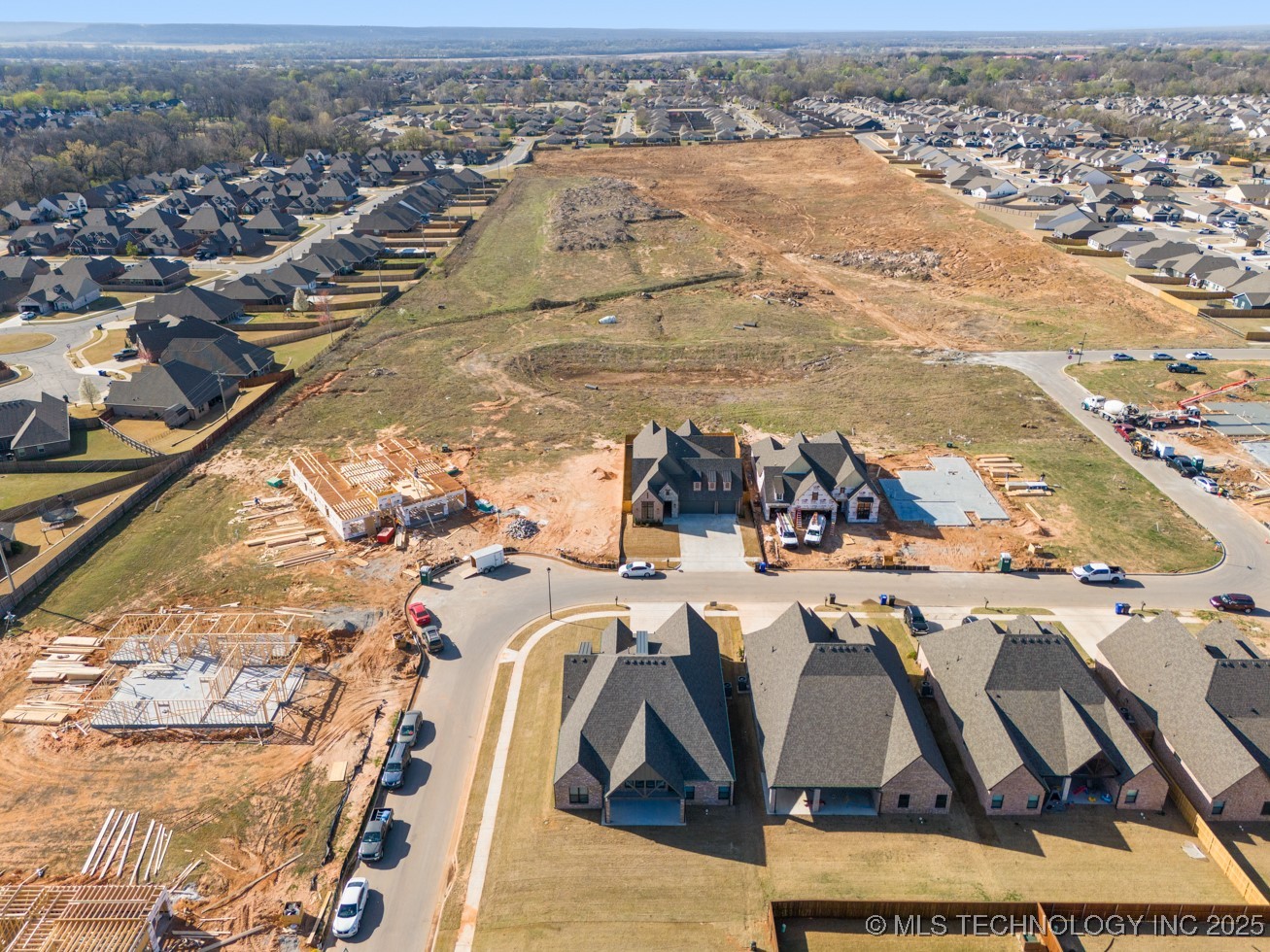 2708 W Van Buren Court Broken Arrow OK 74011