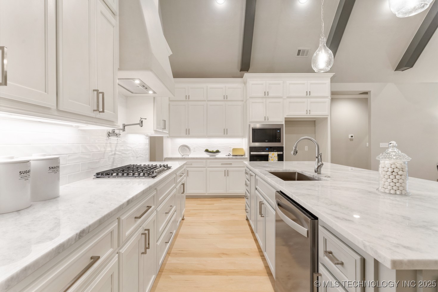2708 W Van Buren Court Broken Arrow OK 74011