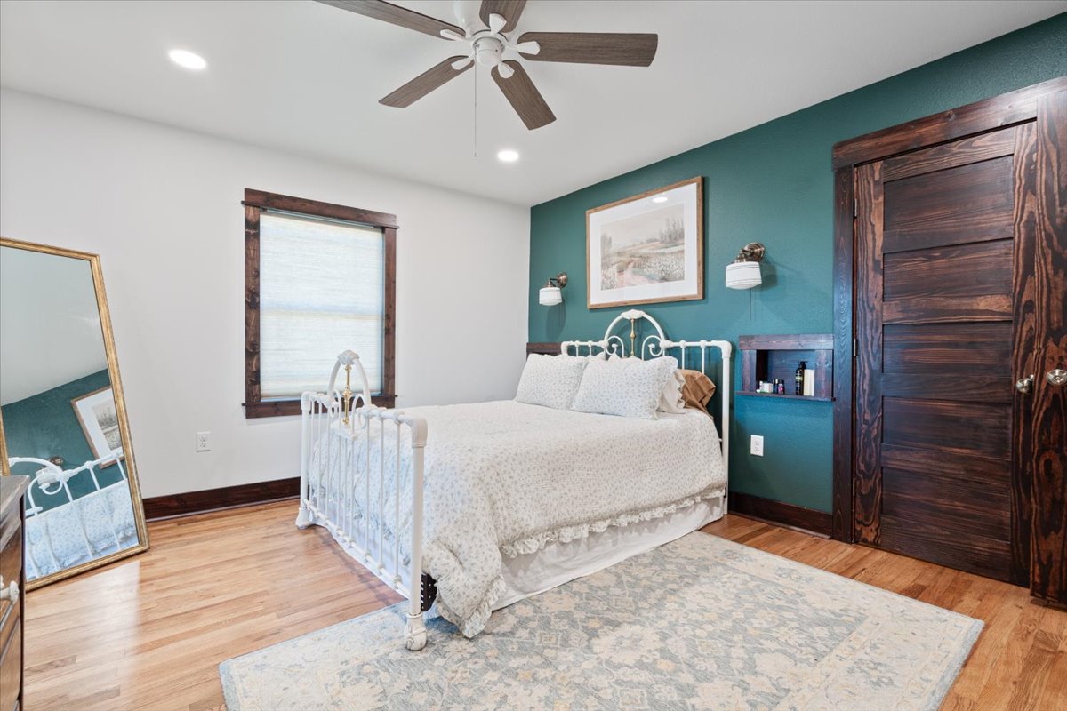 14282 E 530 Road Colcord OK 74338