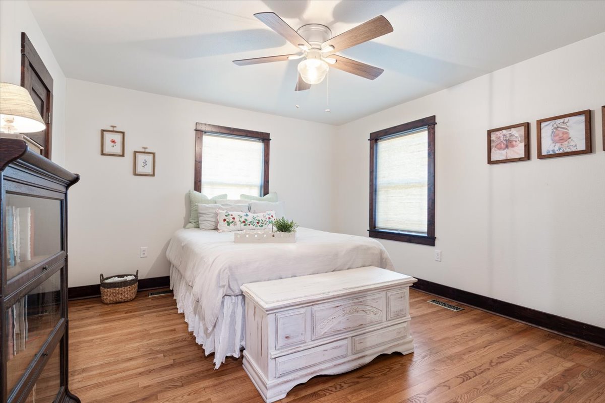 14282 E 530 Road Colcord OK 74338