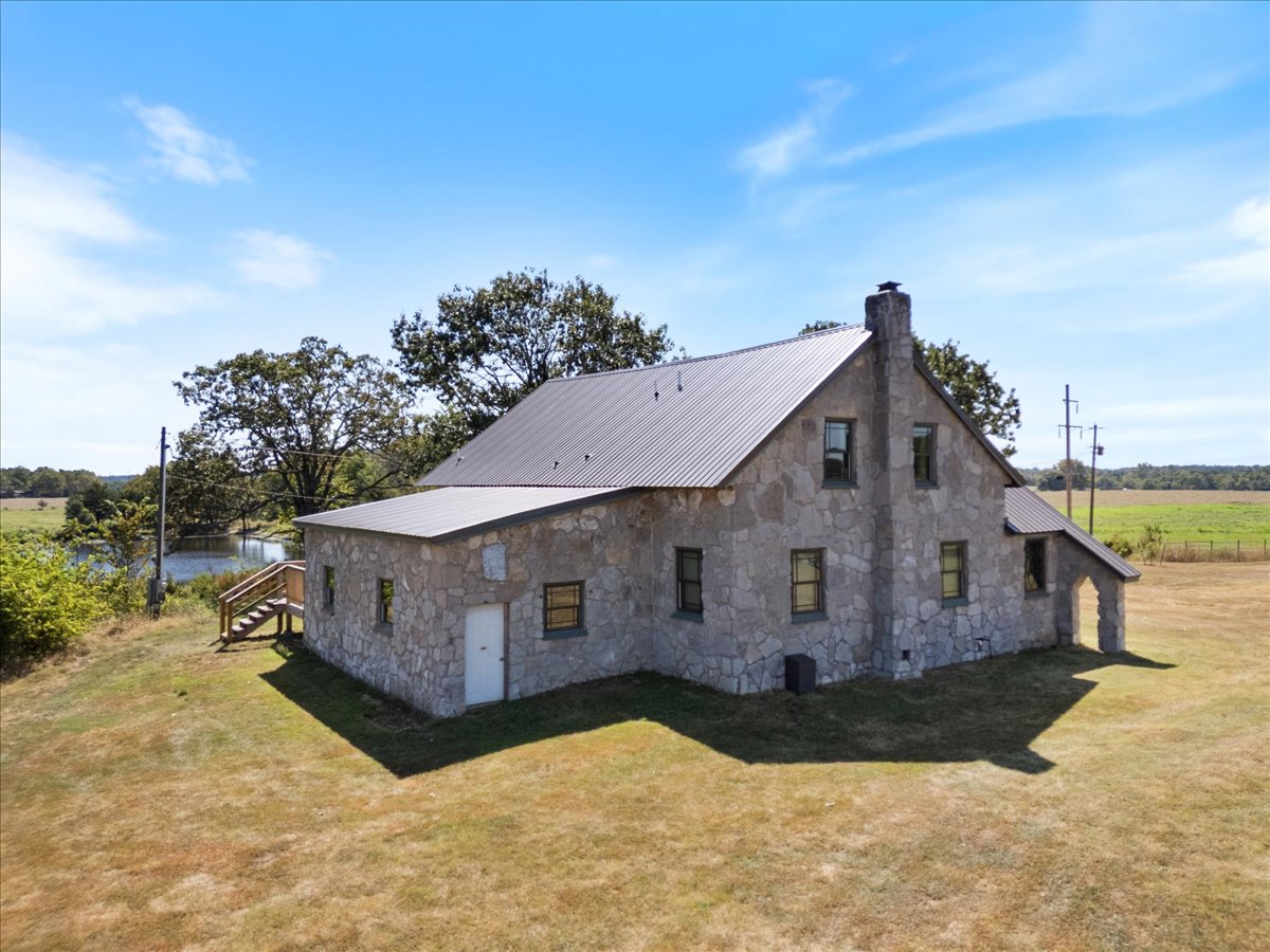 14282 E 530 Road Colcord OK 74338