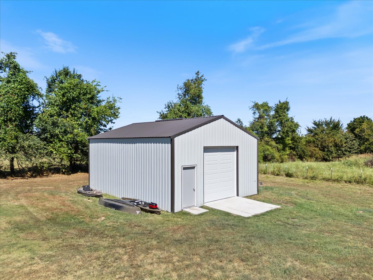 14282 E 530 Road Colcord OK 74338