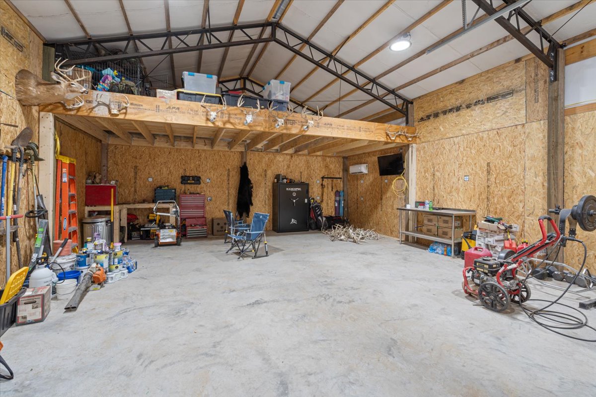 14282 E 530 Road Colcord OK 74338