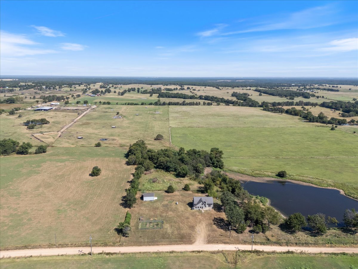 14282 E 530 Road Colcord OK 74338
