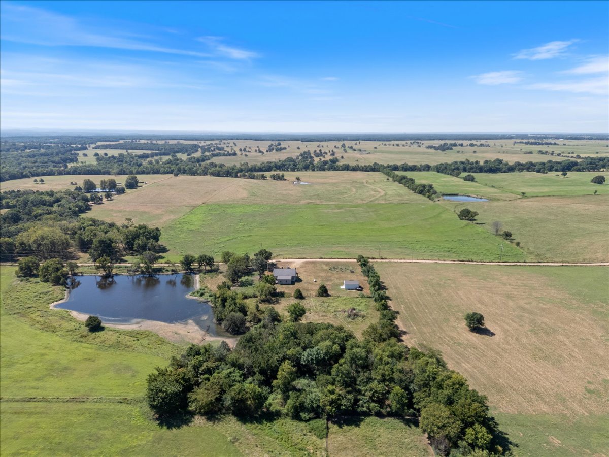 14282 E 530 Road Colcord OK 74338