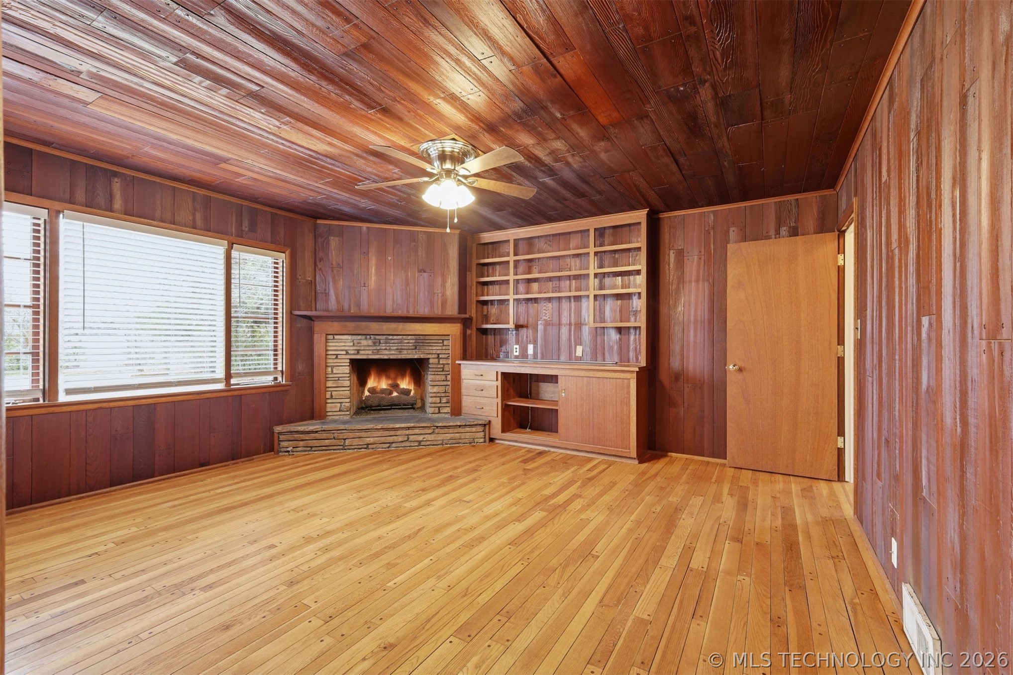 4635 E 37th Place Tulsa OK 74135