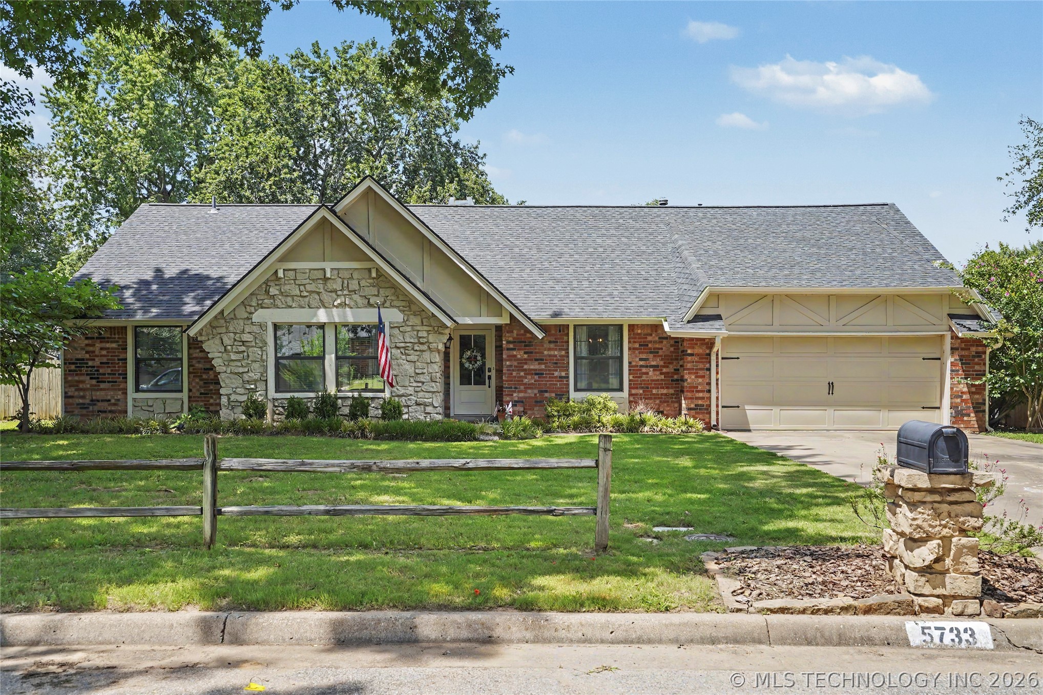 5733 E 97th Place Tulsa OK 74137