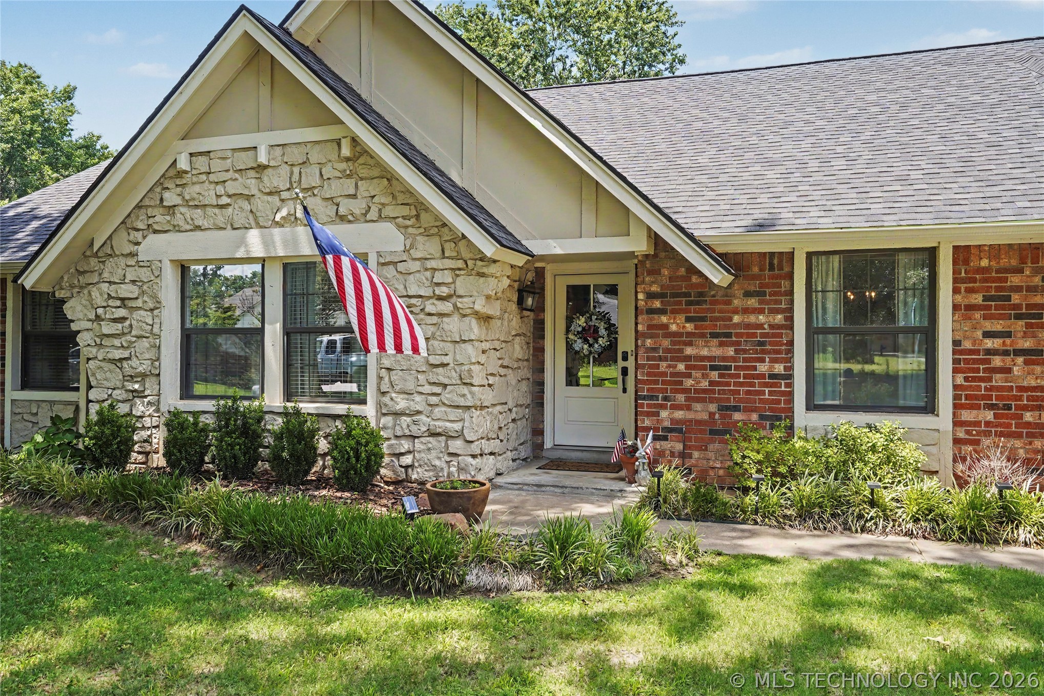5733 E 97th Place Tulsa OK 74137