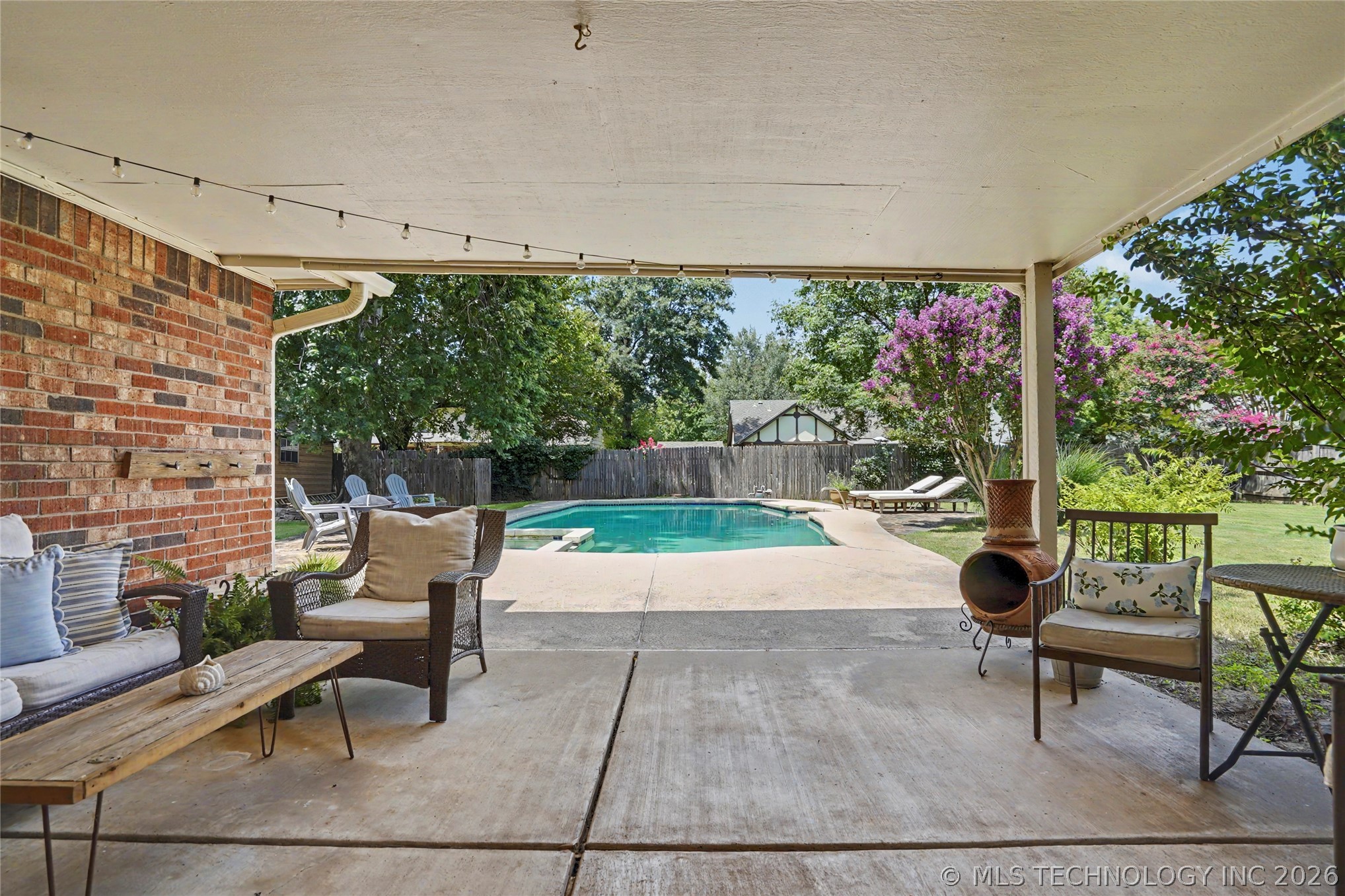 5733 E 97th Place Tulsa OK 74137