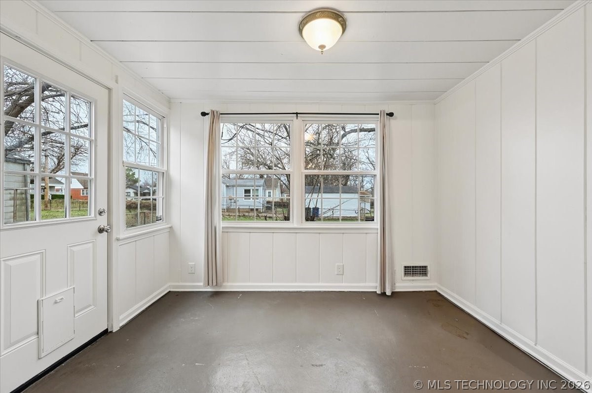 3407 E 5th Place Tulsa OK 74112