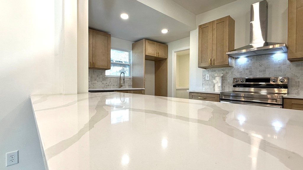 2239 E 8th Street Tulsa OK 74104