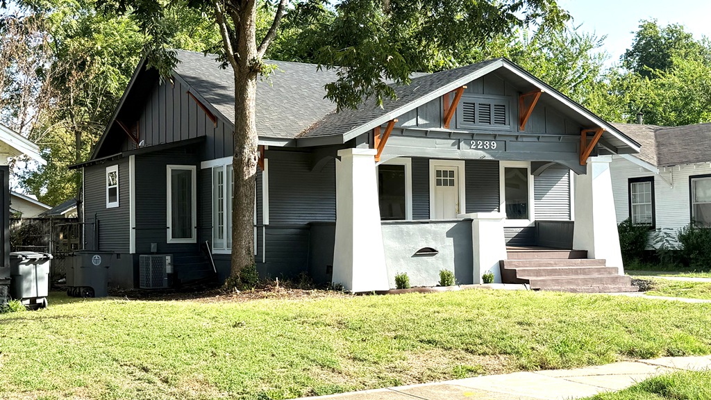 2239 E 8th Street Tulsa OK 74104