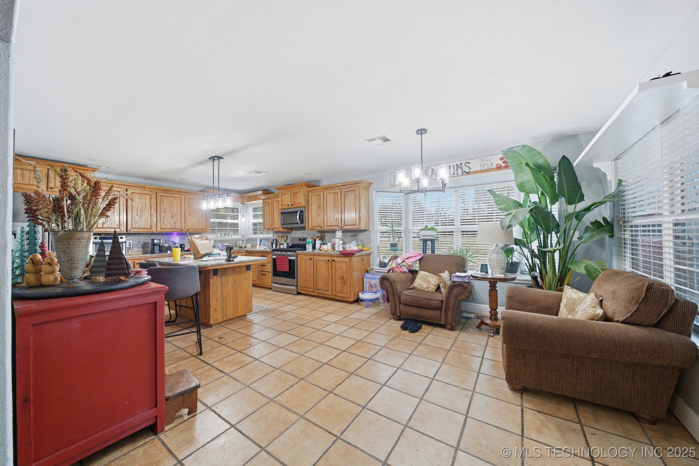 133 SW 650 Road Chouteau OK 74337