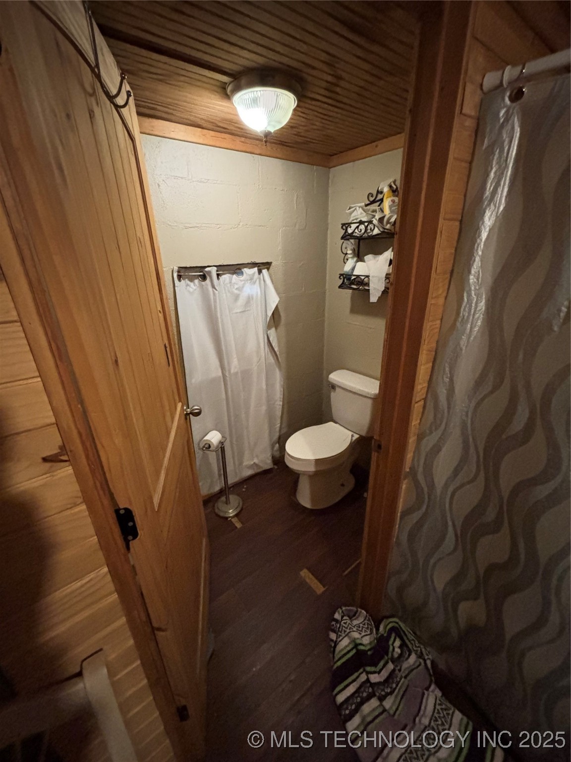 527 SW 2nd Street Adair OK 74330