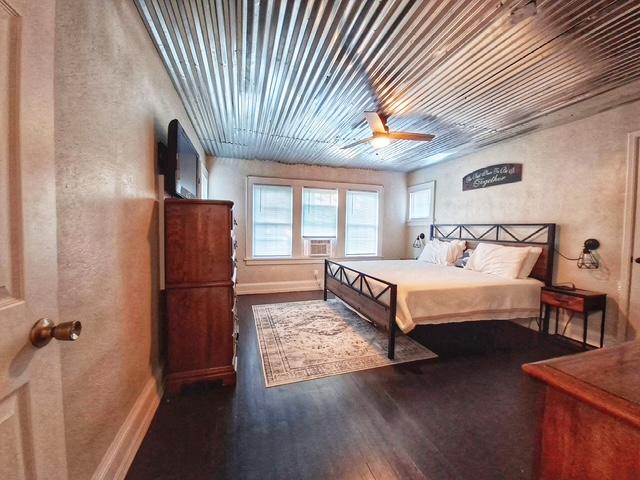 500 N Hinckley Street Holdenville OK 74848