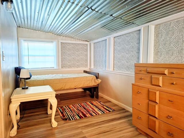 500 N Hinckley Street Holdenville OK 74848