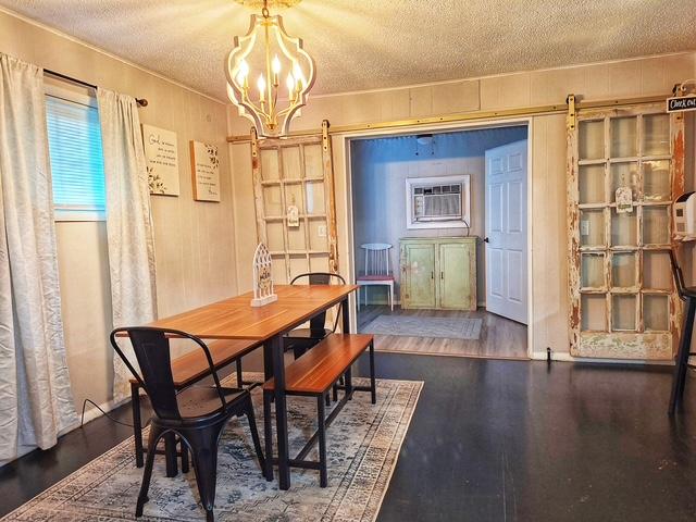 500 N Hinckley Street Holdenville OK 74848