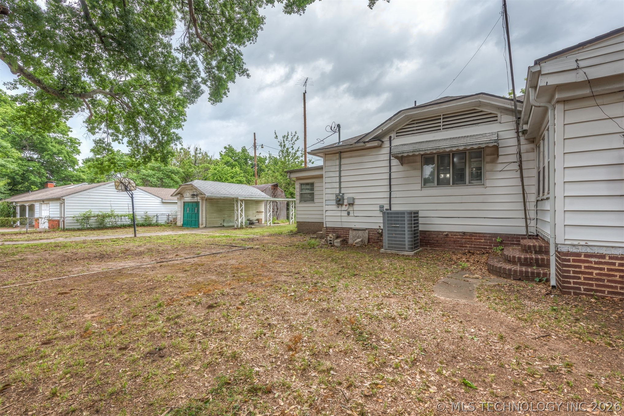 1901 E 9th Street Okmulgee OK 74447