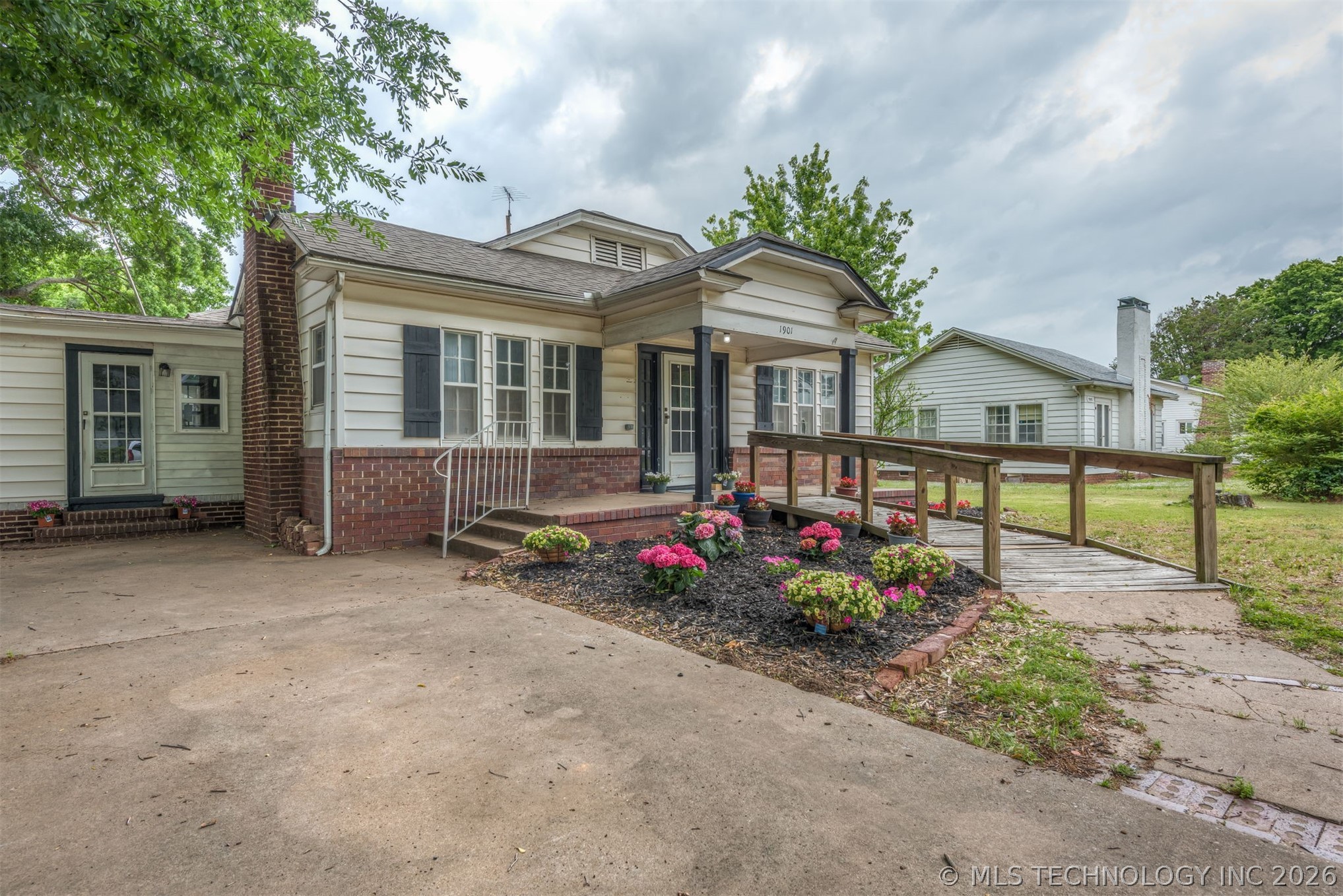 1901 E 9th Street Okmulgee OK 74447