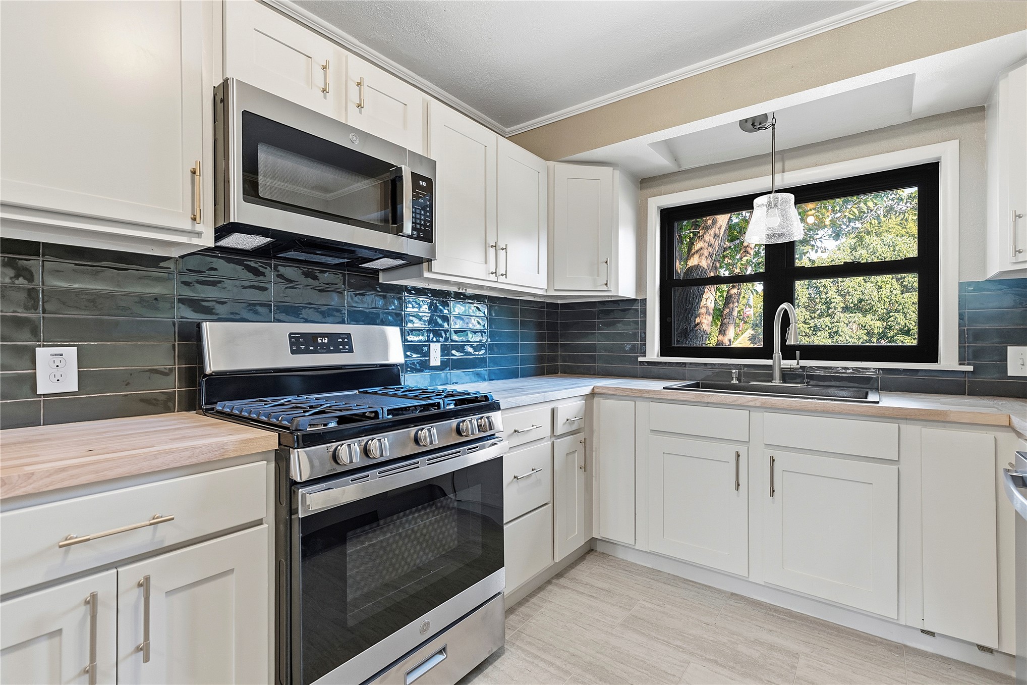 546 S Zurich Avenue Tulsa OK 74112