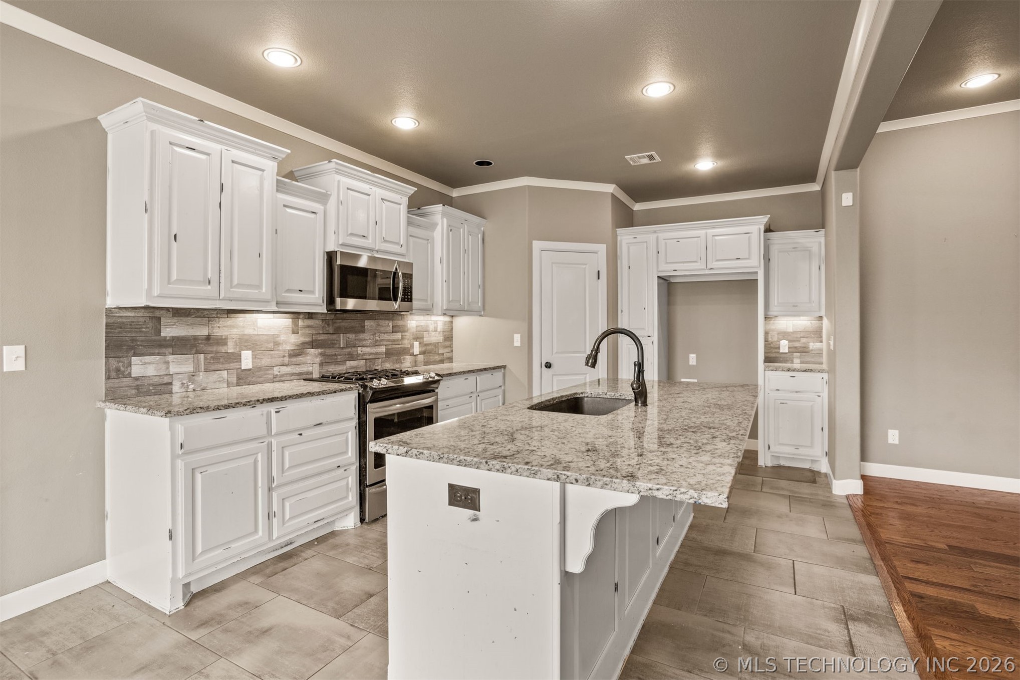 8110 N 77 Eastavenue Owasso OK 74055