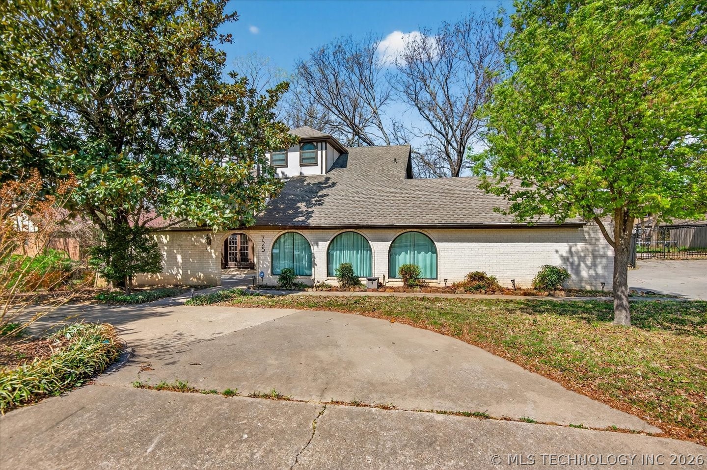725 Kenwood Drive Bartlesville OK 74006