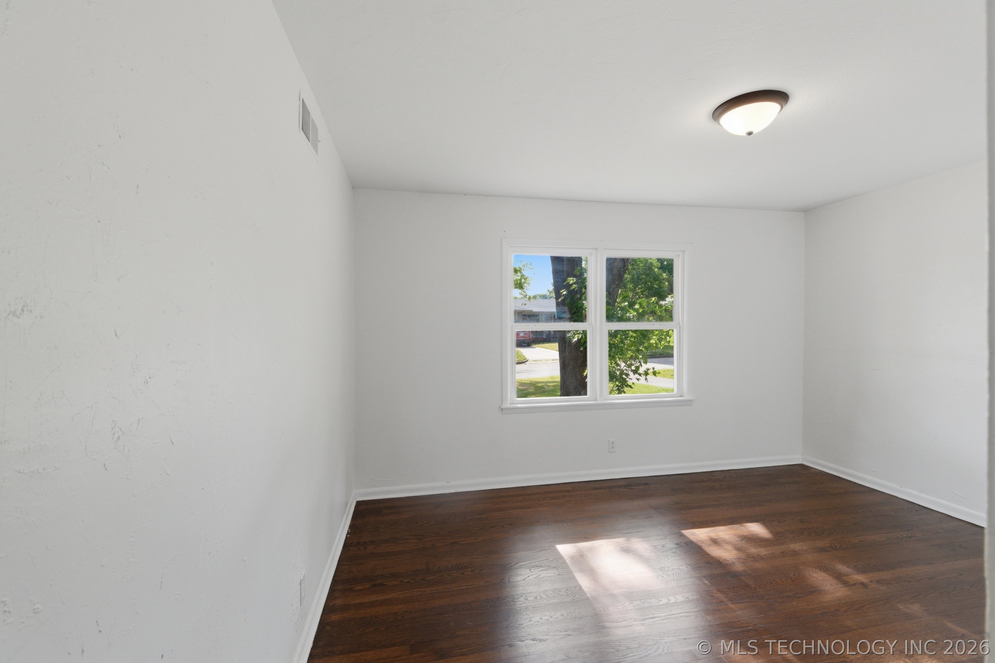 543 SE Wilshire Avenue Bartlesville OK 74006