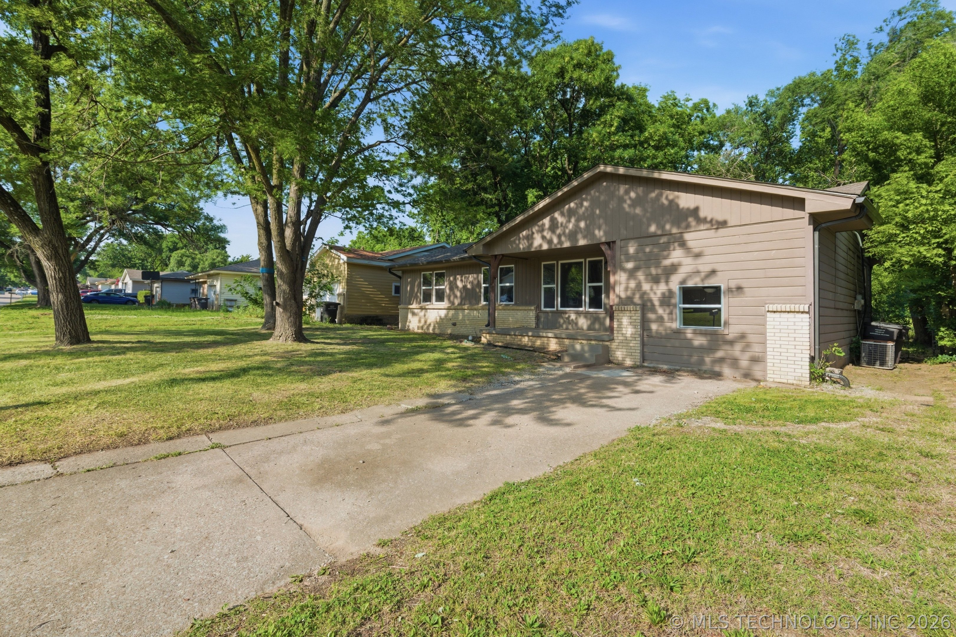 543 SE Wilshire Avenue Bartlesville OK 74006