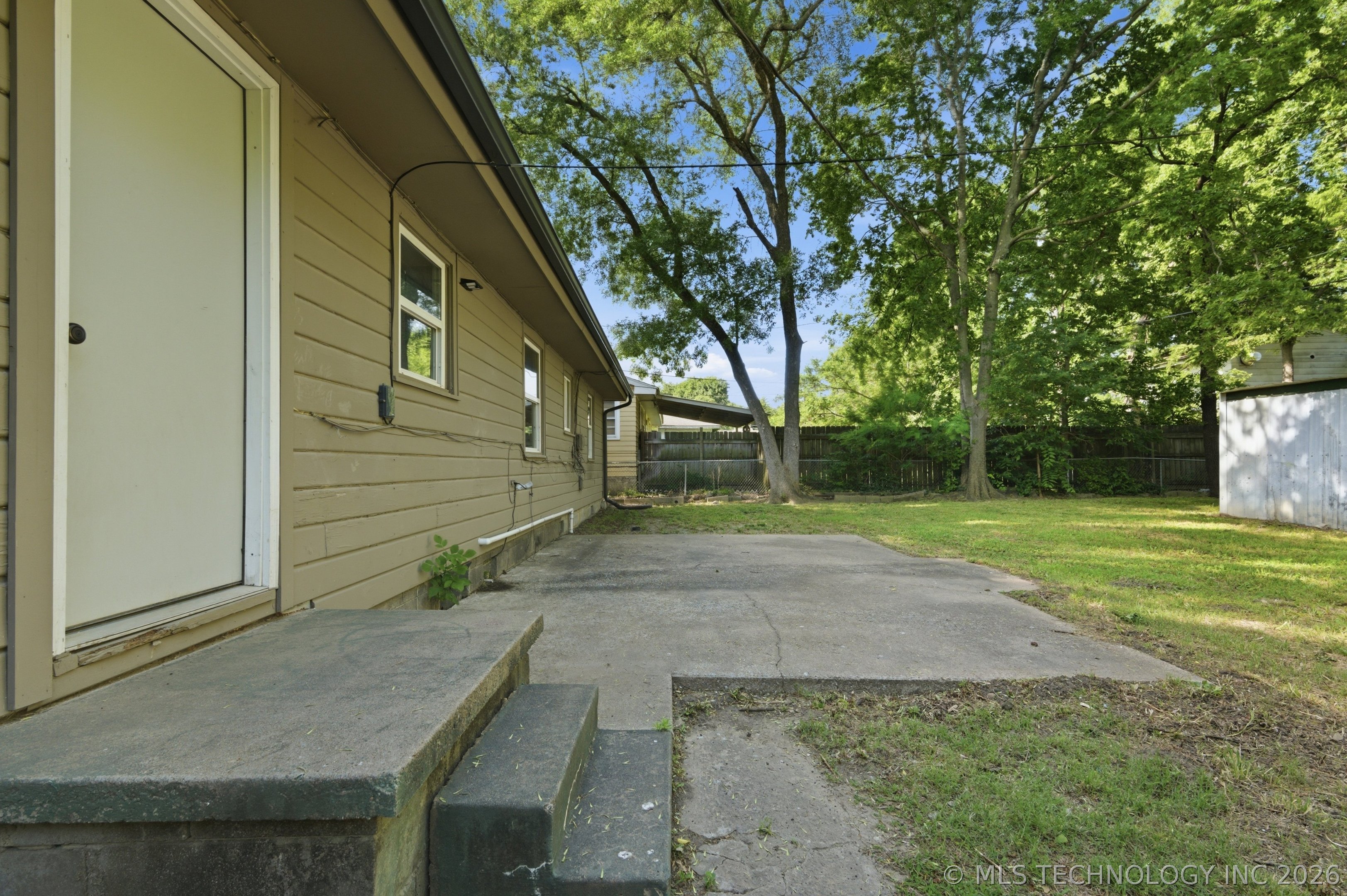 543 SE Wilshire Avenue Bartlesville OK 74006