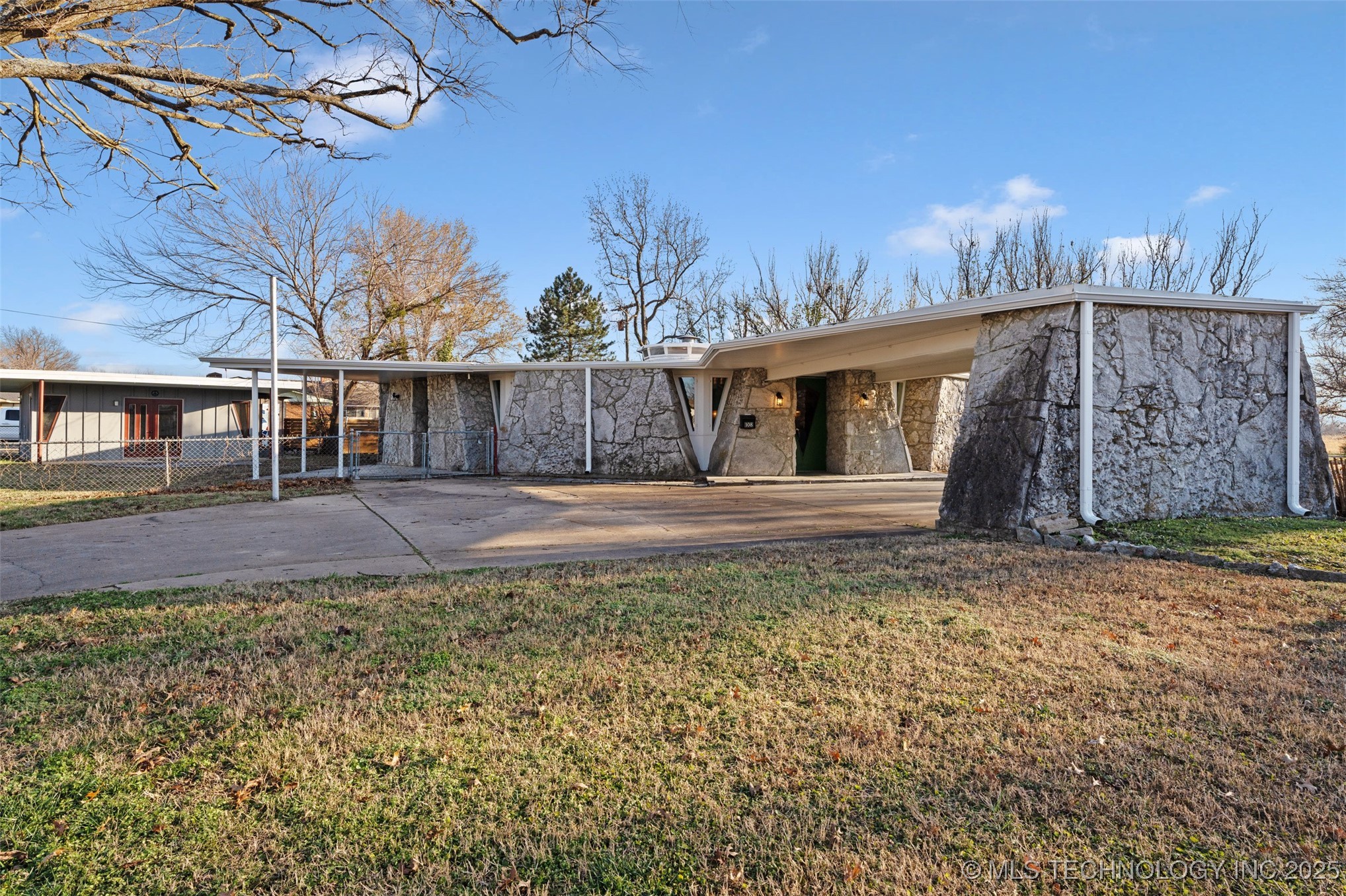 108 Fairmont Road Vinita OK 74301