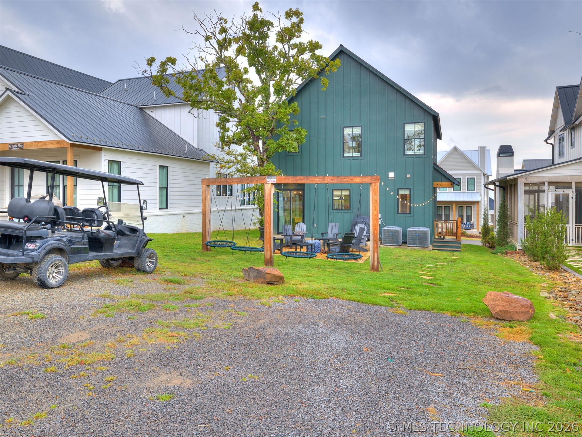 45 Ramble Along Road Carlton Landing OK 74432