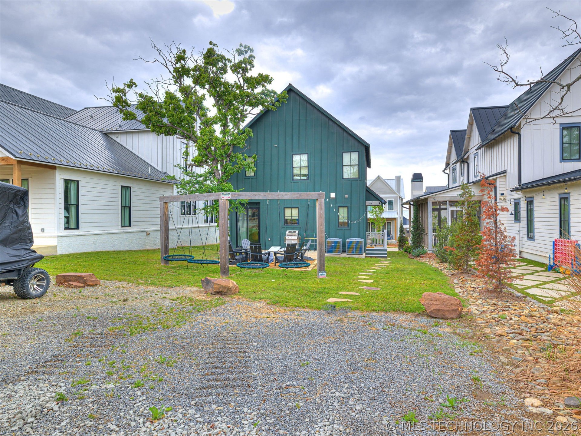 45 Ramble Along Road Carlton Landing OK 74432