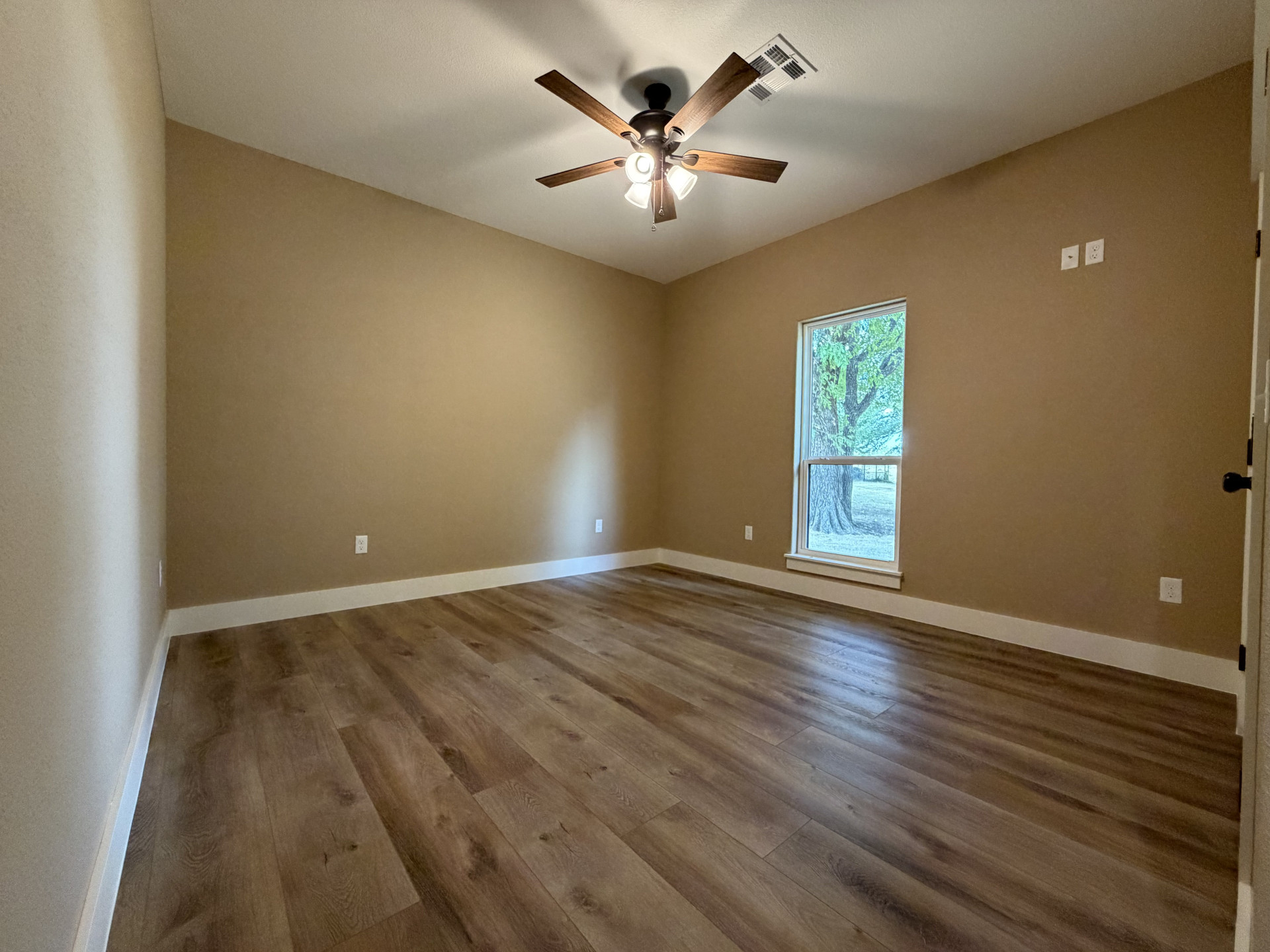 33 Wilderness Road N Calera OK 74730